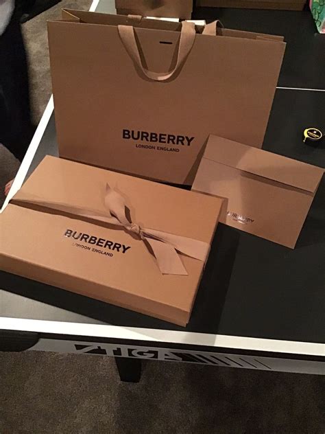 burberry gift box